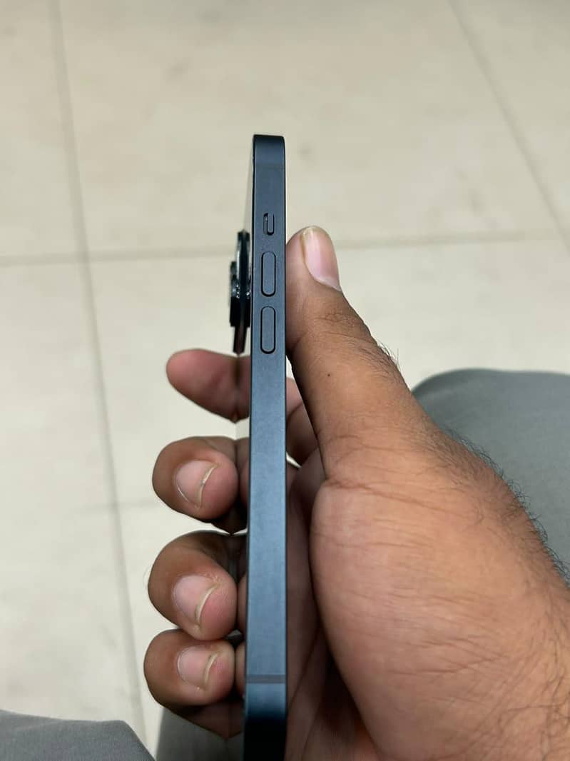 Apple iPhone 14 2