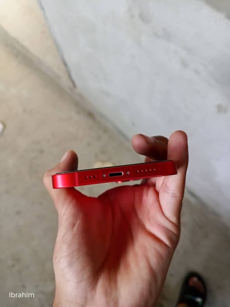 Apple iPhone 14 3
