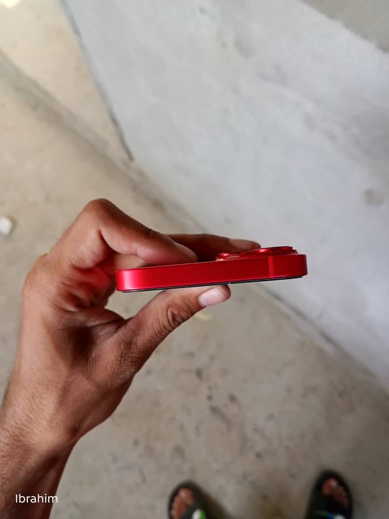 Apple iPhone 14 4