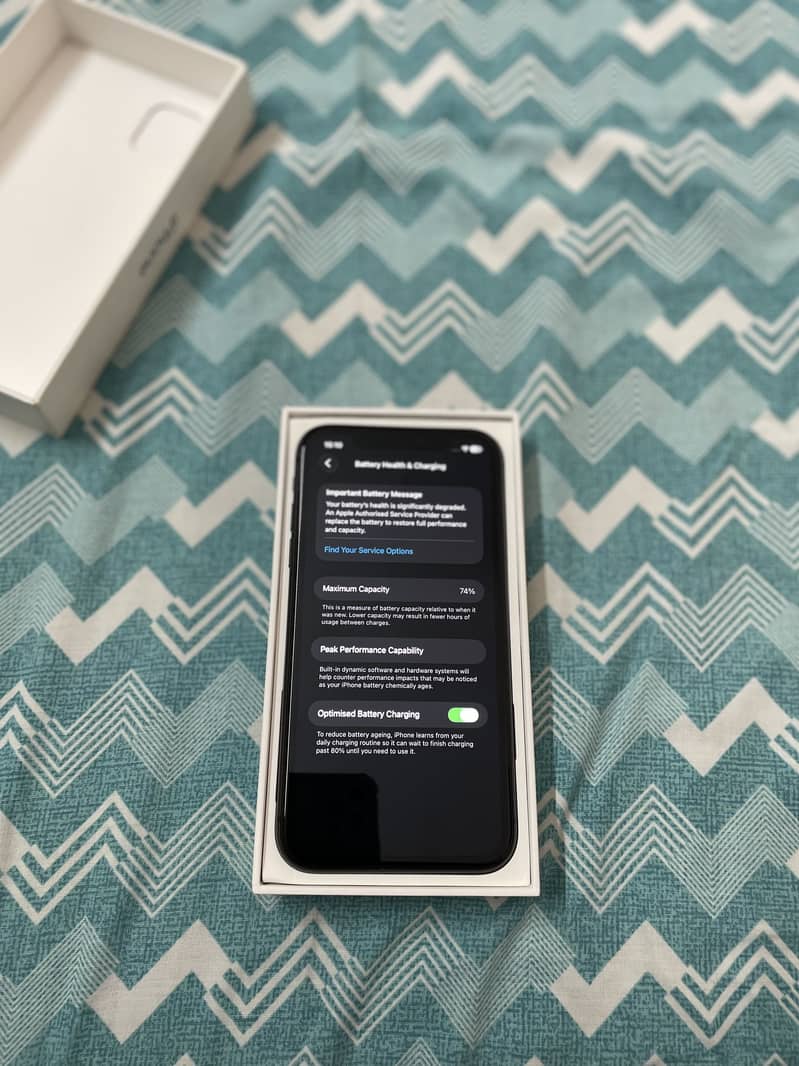 Apple iPhone 11 3