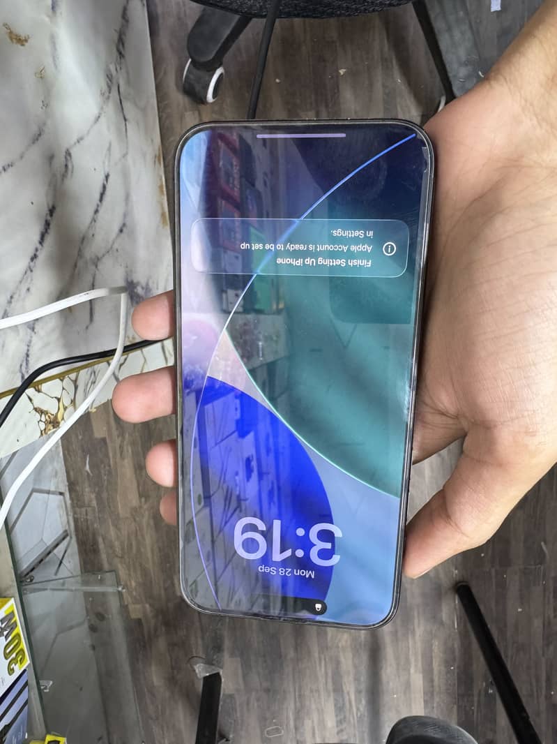 Apple iPhone 15 Pro Max 4