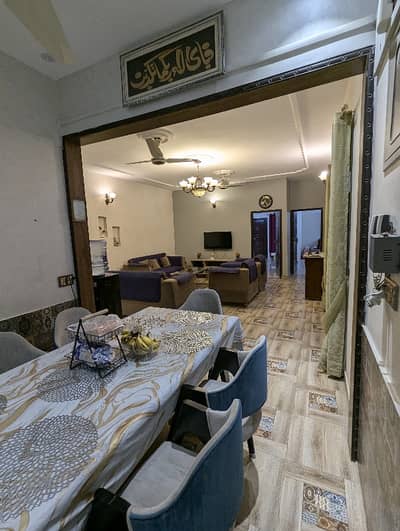 Ideal Location In Block 7 2 Nd Floor With Roof Portion Cutting 750 Yds In Side Parking Espac