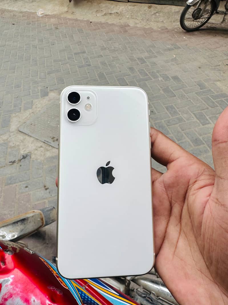 Apple iPhone 11 2