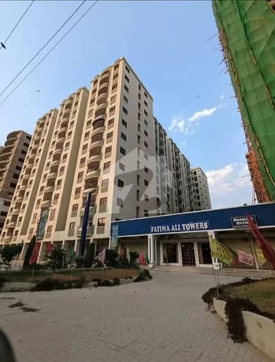 Fatima Ali Towers Flat Sized 900 Square Feet For Sale