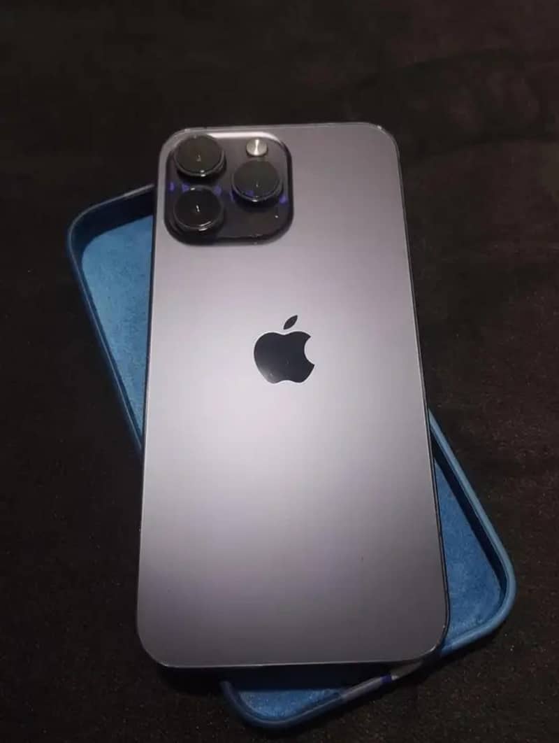 Apple iPhone 14 Pro Max 0