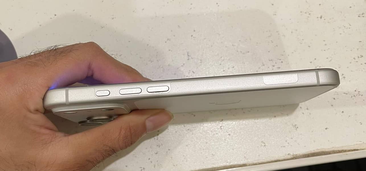 Apple iPhone 17 Pro Max 2