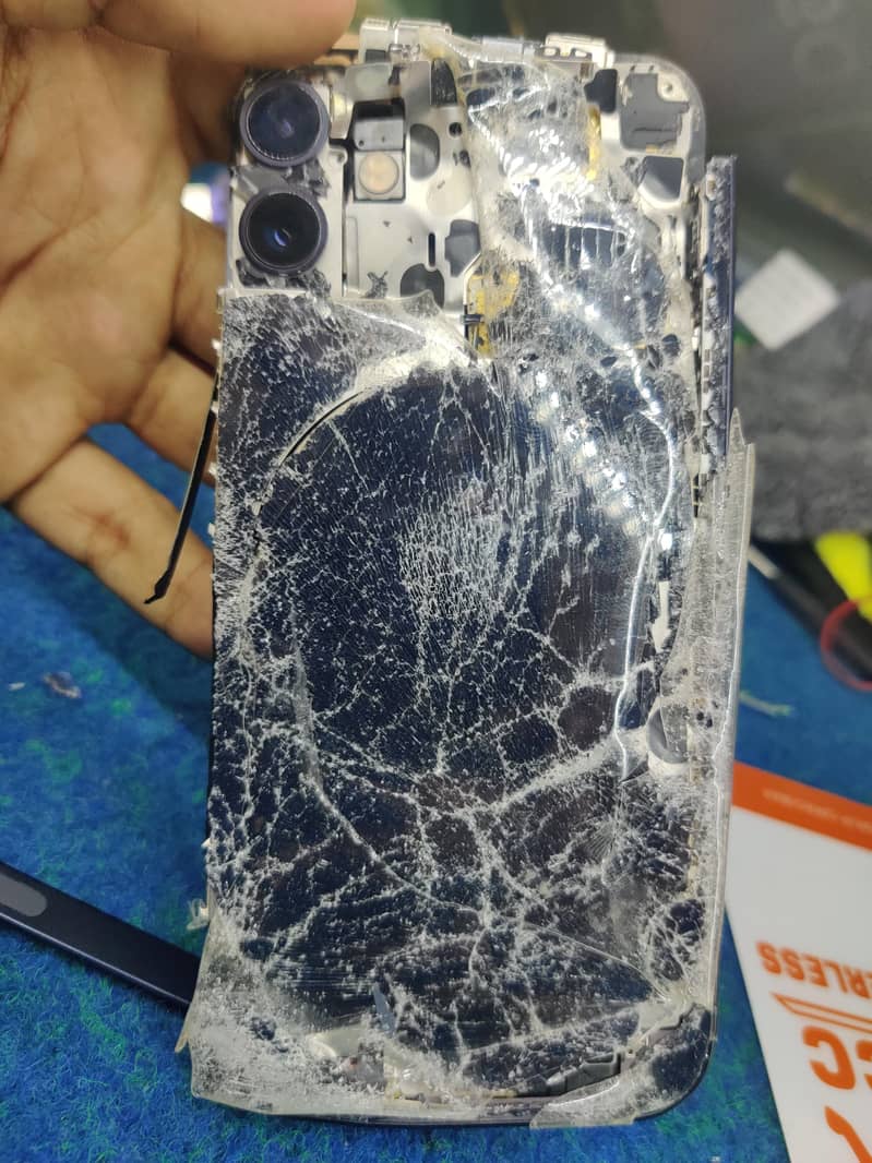 Apple iPhone 12 0
