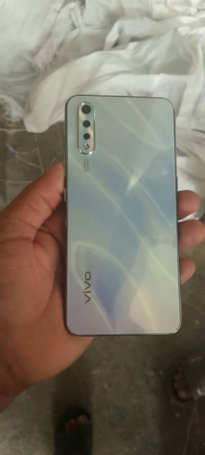 Vivo Y19