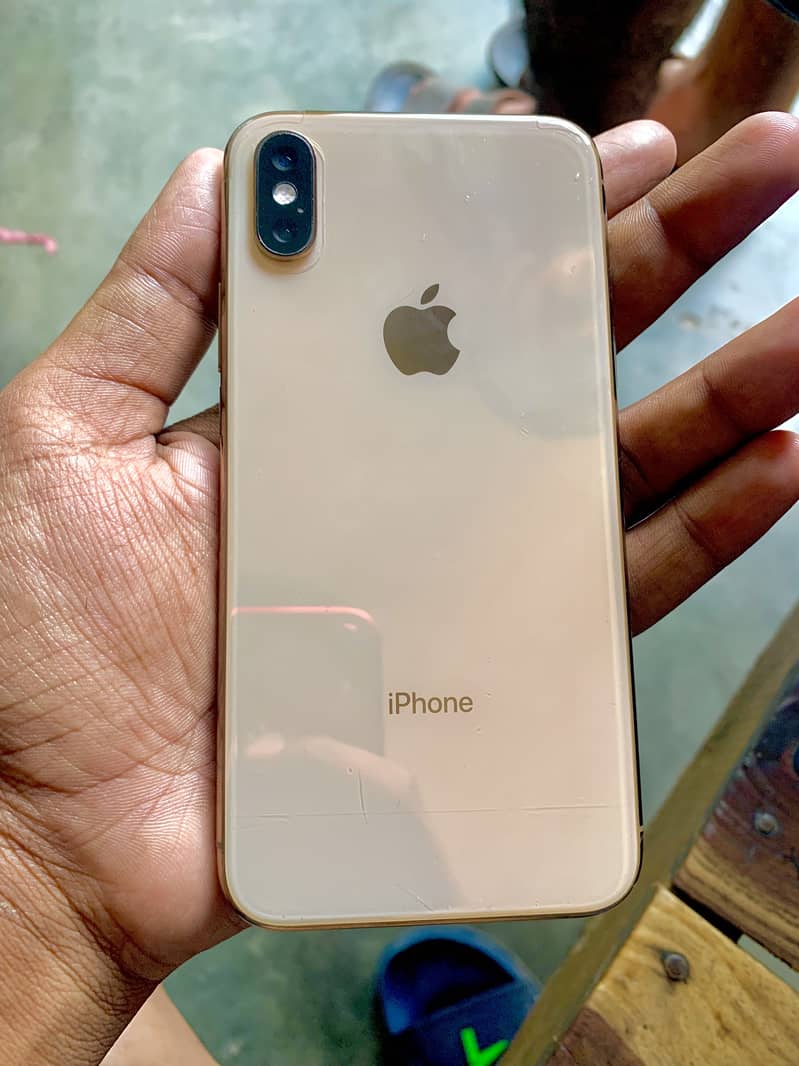 Apple iPhone XS 5