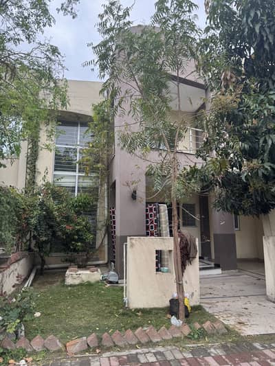 Beautiful House Available For Sale