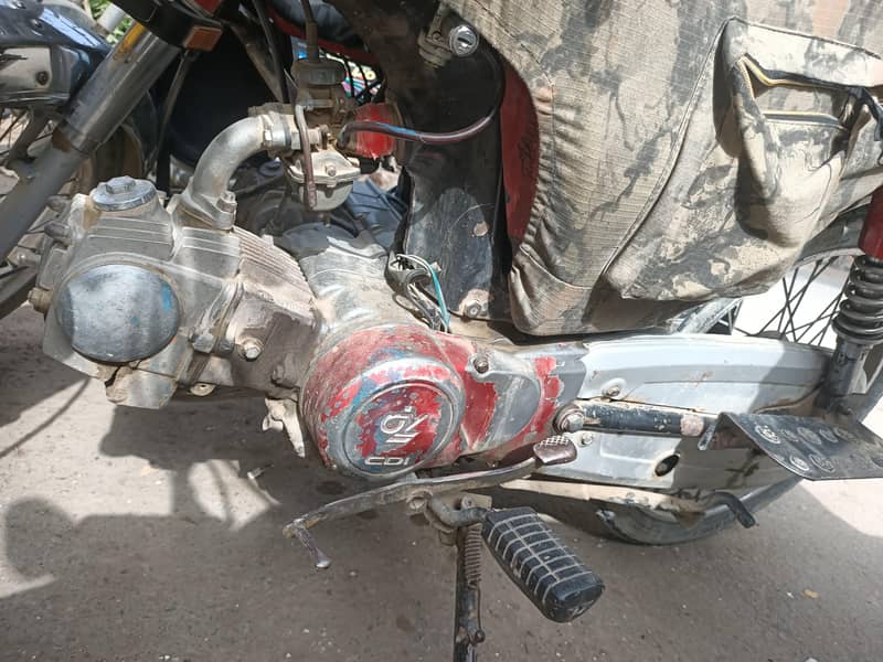 dhoom 70bike hai engine all ok condition normal 1