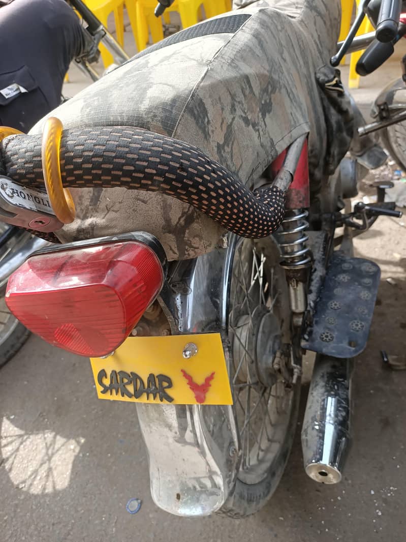 dhoom 70bike hai engine all ok condition normal 3