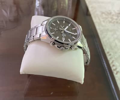 Casio Edifice EFV-610D-5CVUDA Brand New Analog Watch