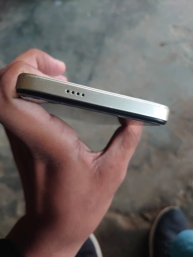 Tecno Spark 20C 2