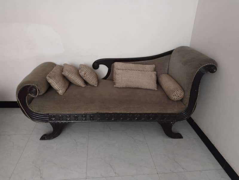 Solid wood deewan 0