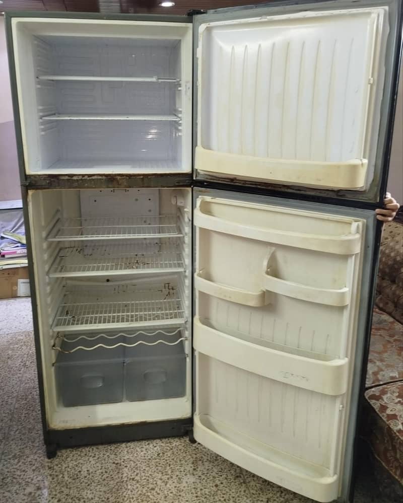 Orient Refrigerator 1