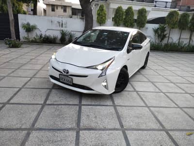 TOYOTA PRIUS 18/21 (4.5 GRADE) LAHORE CANTT