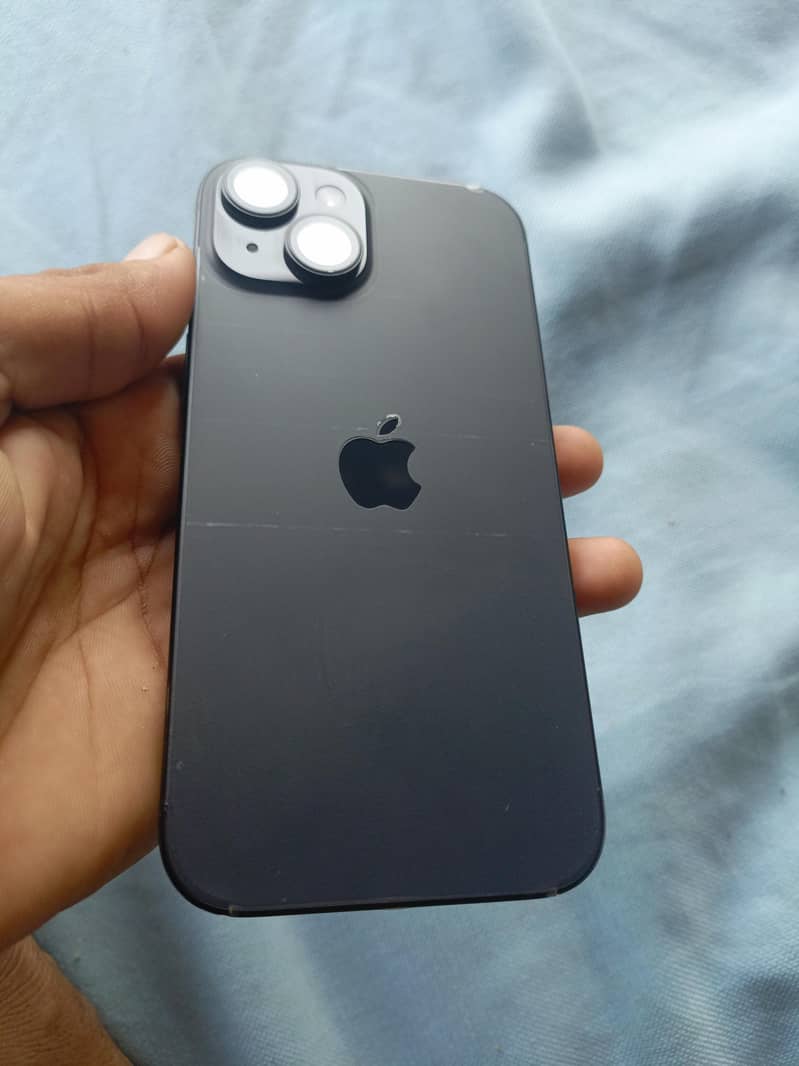 Apple iPhone 15 2