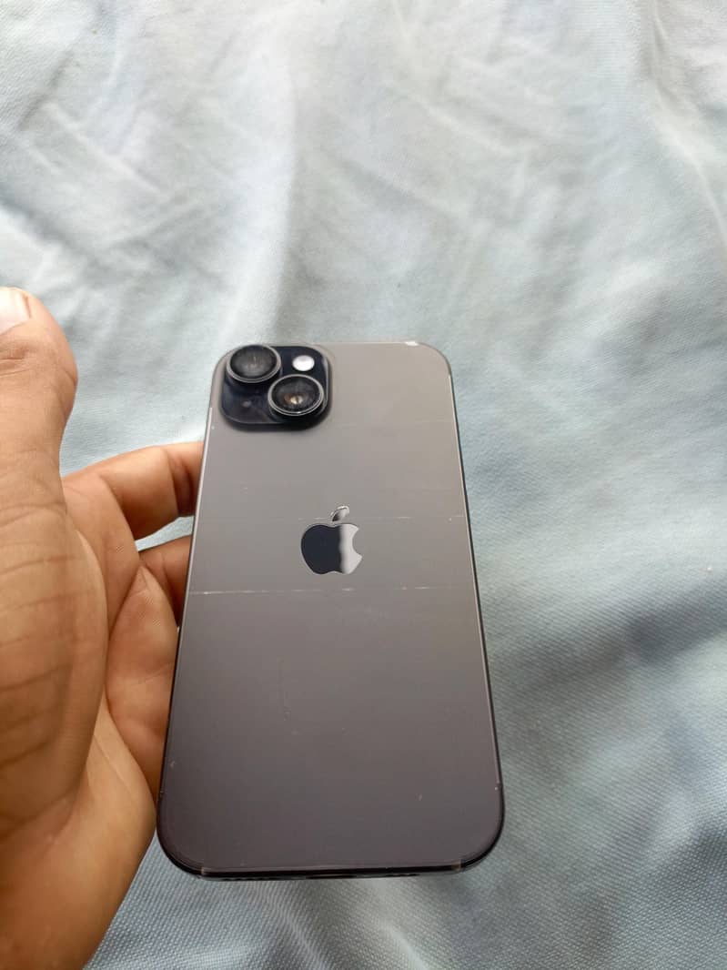Apple iPhone 15 3