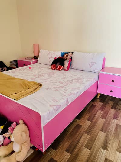 Queen Size Bed