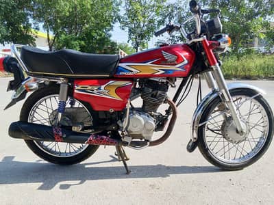 Honda 125 Lahore all punjab nbr 2020 model total original bike