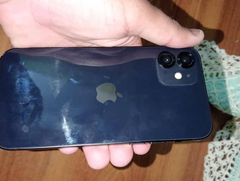 Apple iPhone 12 2