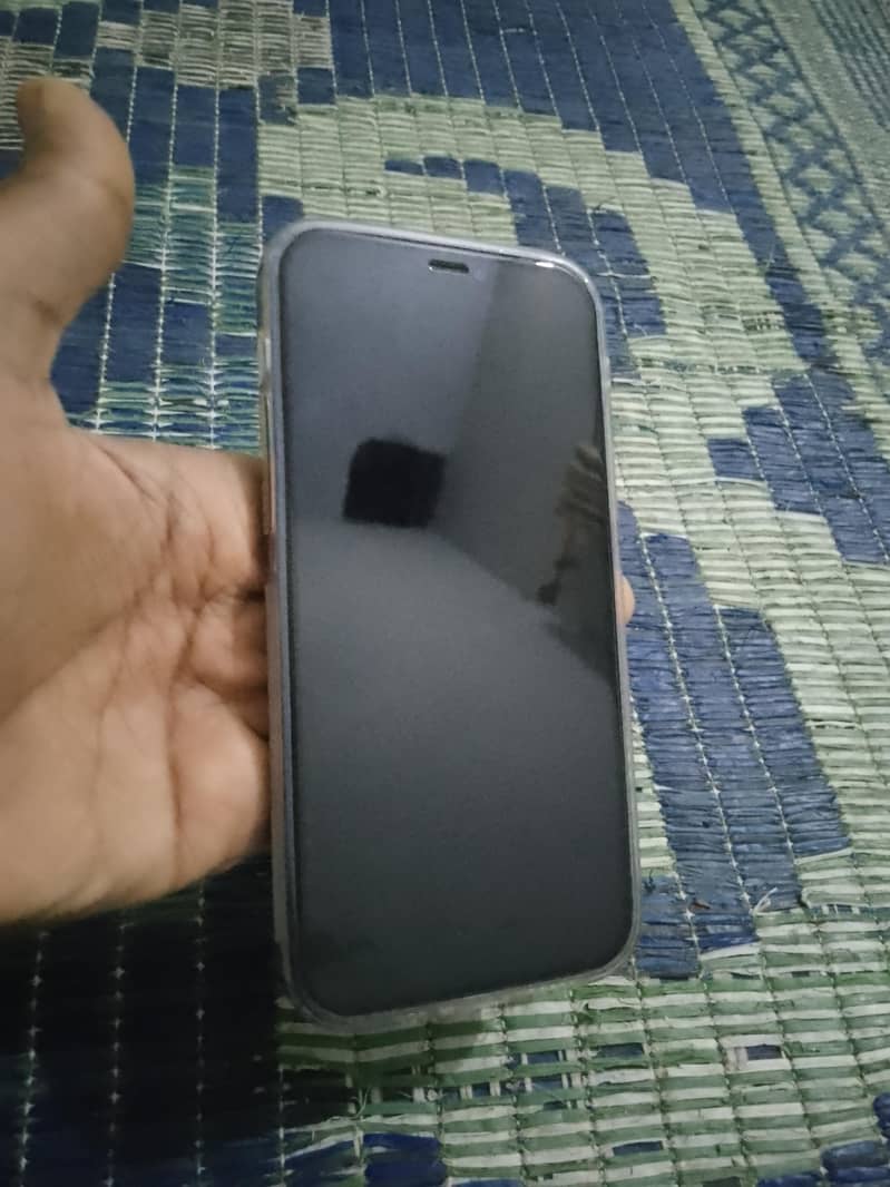 Apple iPhone 12 7