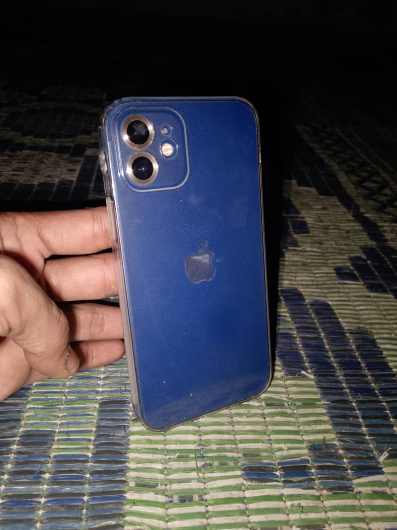 Apple iPhone 12 10