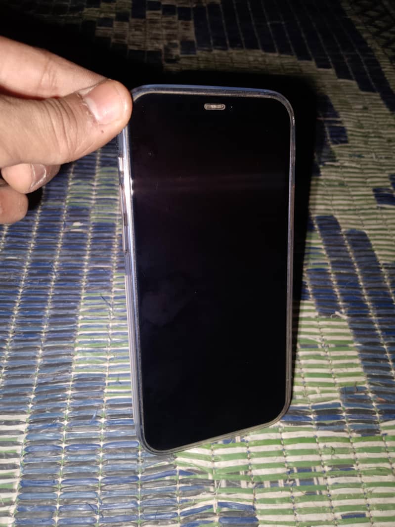 Apple iPhone 12 12