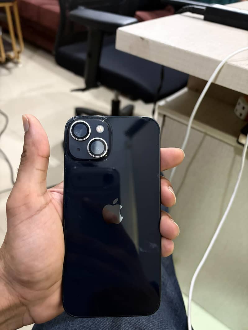 Apple iPhone 13 1