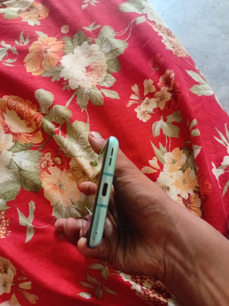 One Plus 8T 0