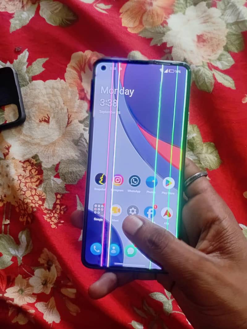 One Plus 8T 6