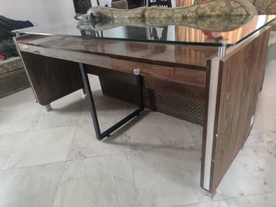Office Table size 6 × 2 Ft