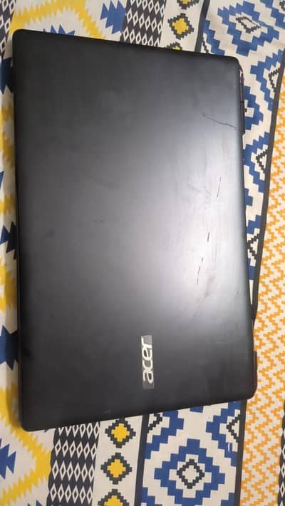 Acer E5 laptop core i3 4th gen