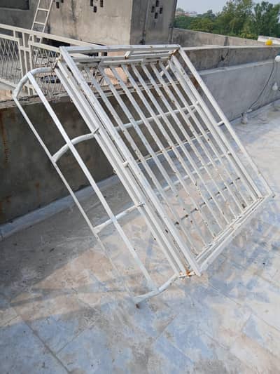 Roof Stand for Mazda Van (Chatt Stand)