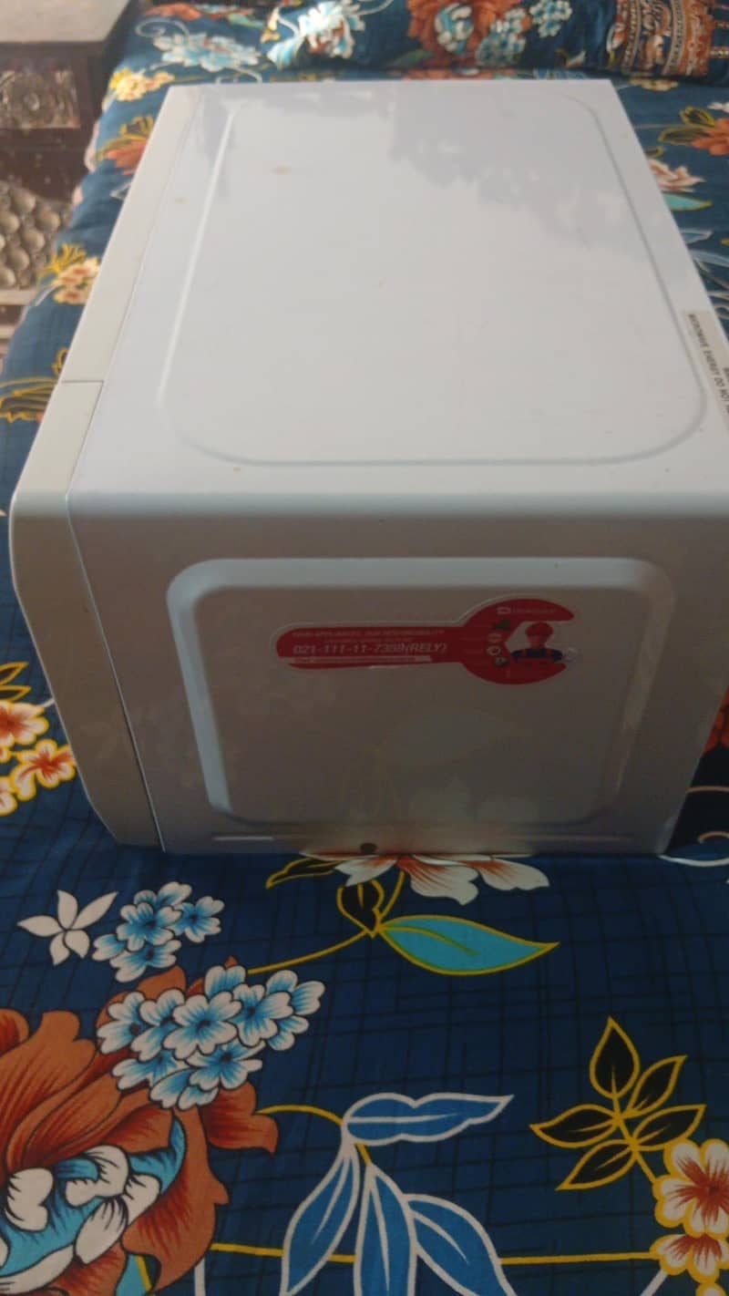 microwave oven 3