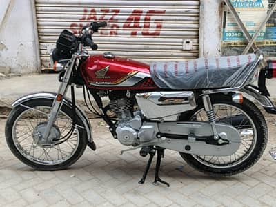 Honda 125 2026 Self start silver edition