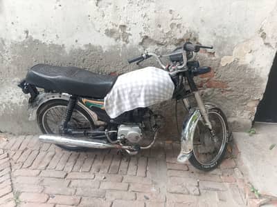 good condition hai bike ki interesting person message karo