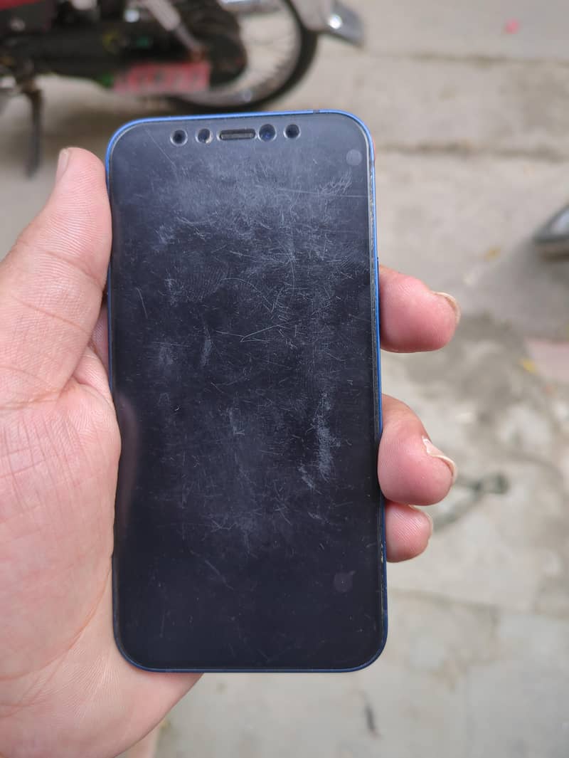 Apple iPhone 12 mini 3