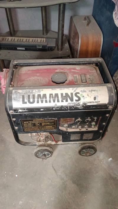 LUMMINS GENERATOR 03182744700 2.8 MAX OUTPUT