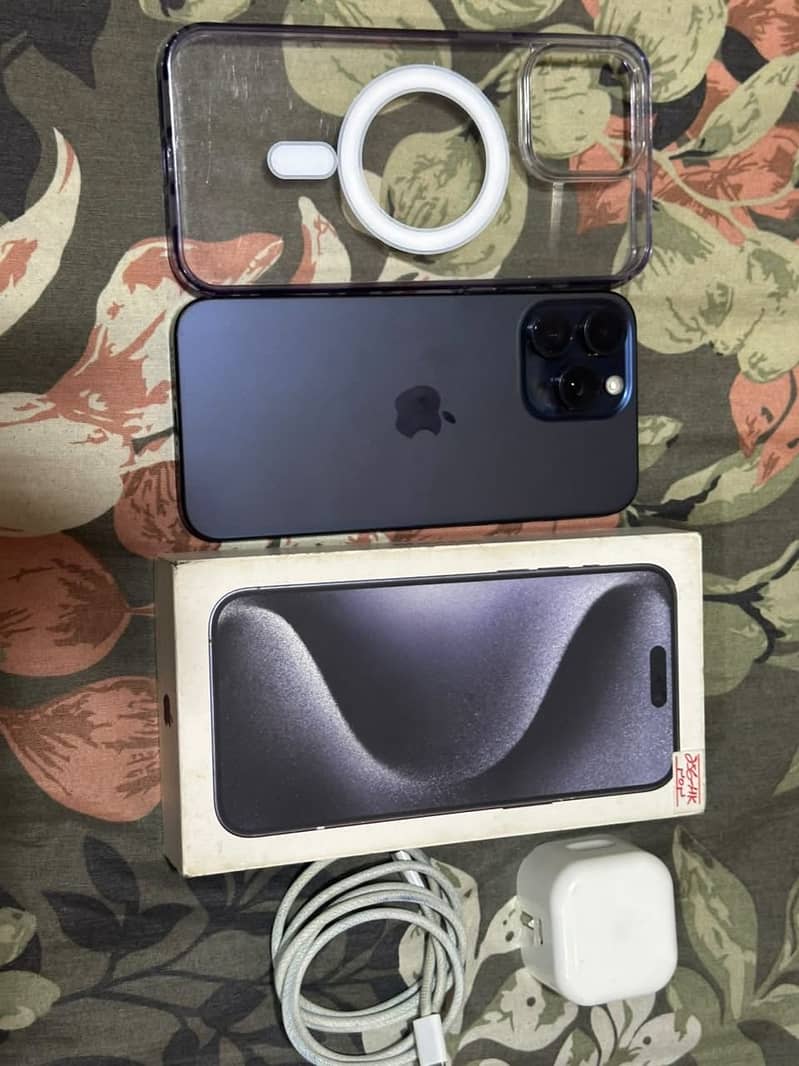 Apple iPhone 15 Pro Max 3