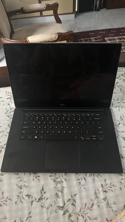 Dell Precision 5530- i9, NVIDIA quadro P2000, 16 gh ram, 1tb SSD