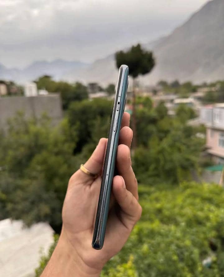 One Plus 9 Pro Condition 10)10 5