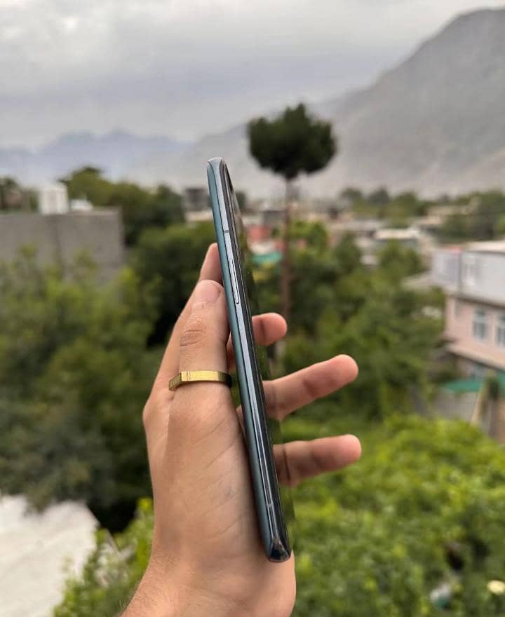 One Plus 9 Pro Condition 10)10 6