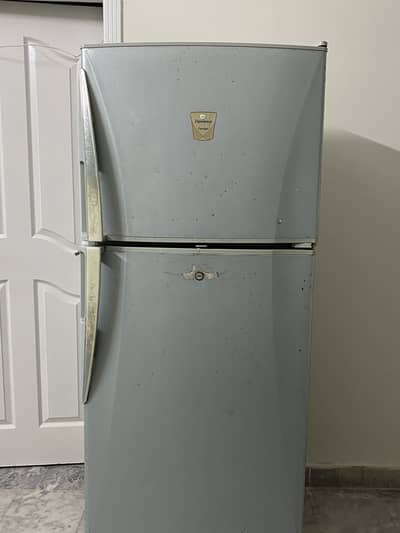 DAWLANCE REFRIGERATOR