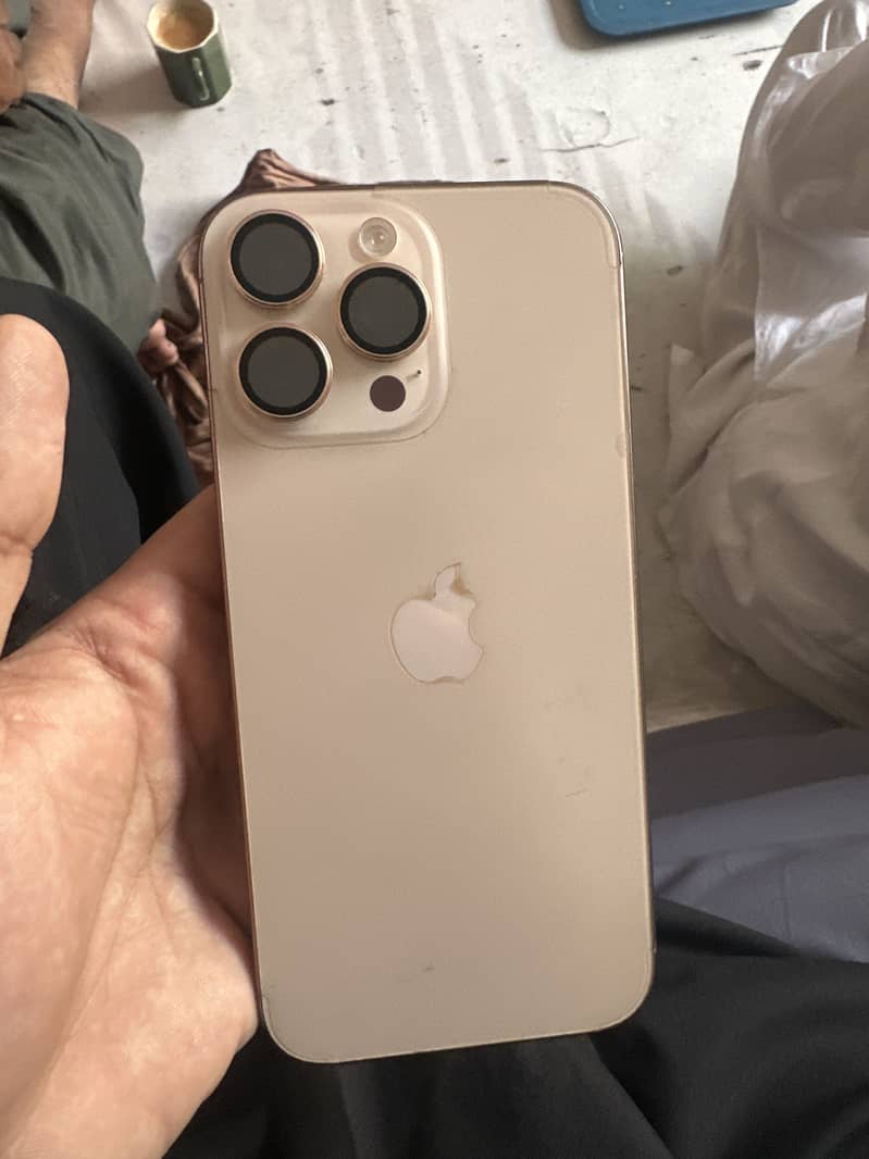 Apple iPhone 16 Pro Max 0