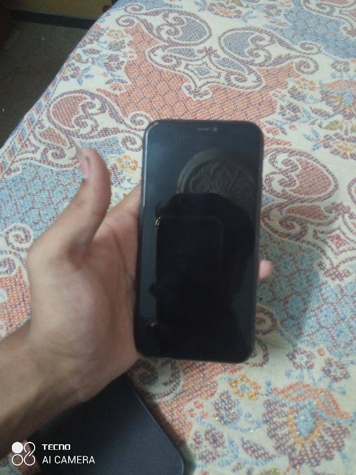 Apple iPhone 11 8