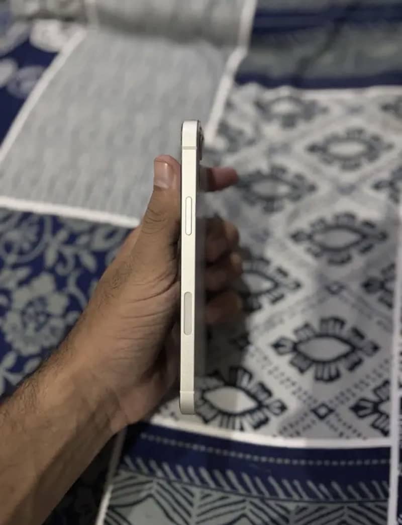 Apple iPhone 12 1