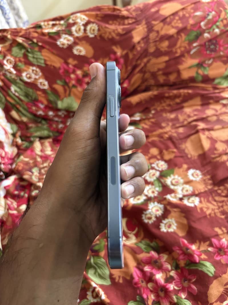 Apple iPhone 13 Pro Max 1