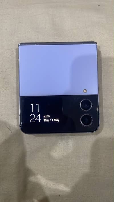 Samsung Mobile Z Flip 4